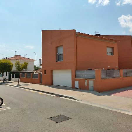 Chalet Amplio Con Jardin Y Zona Barbacoa. Reus Kültér fotó
