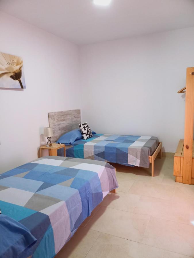 Chalet Amplio Con Jardin Y Zona Barbacoa. Reus Kültér fotó