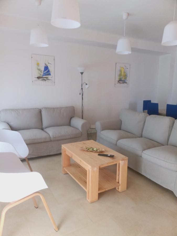 Chalet Amplio Con Jardin Y Zona Barbacoa. Reus Kültér fotó