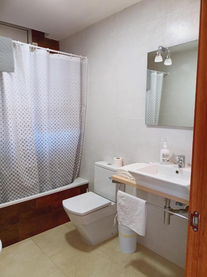 Chalet Amplio Con Jardin Y Zona Barbacoa. Reus Kültér fotó