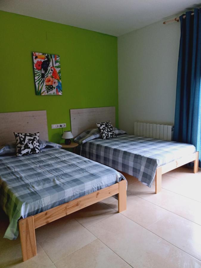 Chalet Amplio Con Jardin Y Zona Barbacoa. Reus Kültér fotó